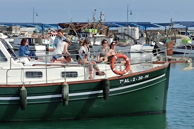 2-Hour Excursion in Search of Dolphins/ Includes Drink and Snacks - Price and overall value at $42.34