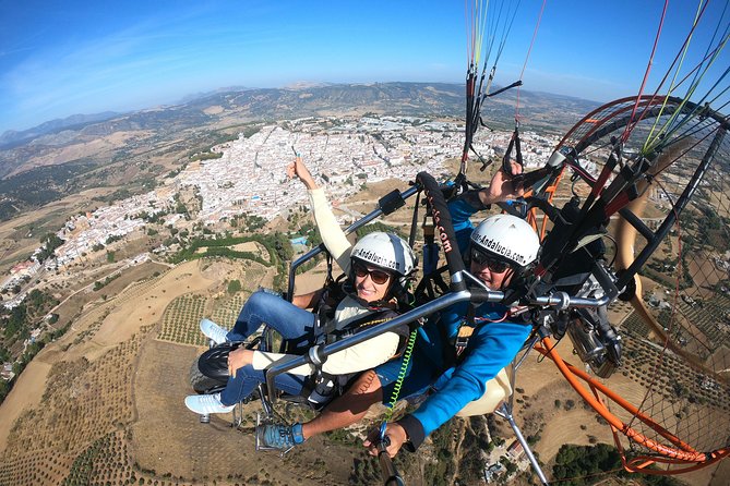 30-minute paramotor flight in Ronda - Thirty minutes above El Tajo and the Serranía