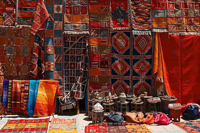 6-Night Morocco Tour from Malaga: Fez, Meknes, Marrakech, Casablanca, Rabat and Tangier - Casablanca: a short look at Morocco’s economic center