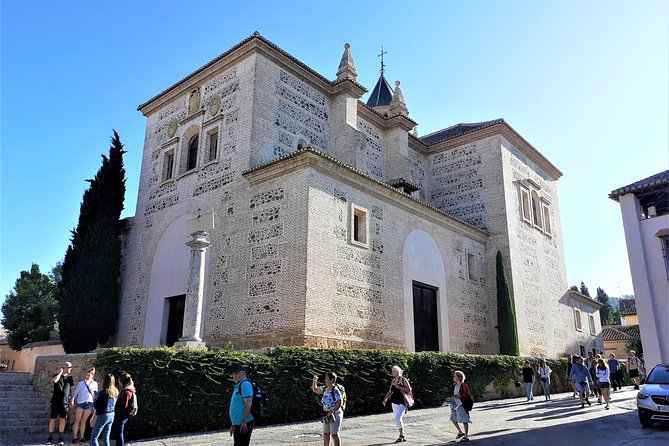 Alhambra Private Tour Hotel or Shore Pickup in Marbella or Malaga - The Nasrid Palaces: the hour that defines the day