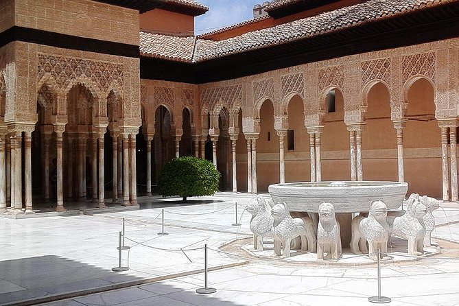 Alhambra Private Tour Hotel or Shore Pickup in Marbella or Malaga - Generalife gardens and the sultans’ retreat