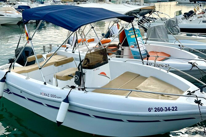 Alquiler de barco sin titulacion en Malaga - Key points at a glance
