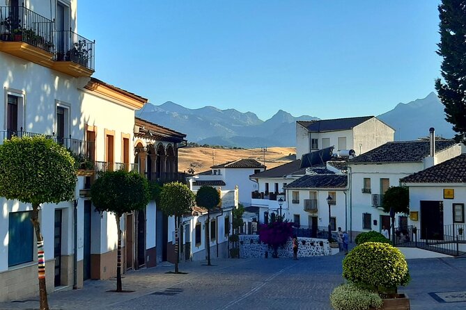 Andalucia by Sunset - half day tour including dinner and Ronda pickup - Meeting in Ronda and heading into the hills