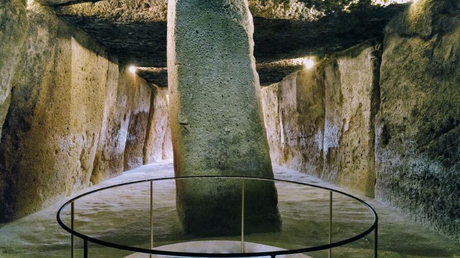 Antequera: Dolmens and El Torcal Tour with Transfer - Key points to know before booking