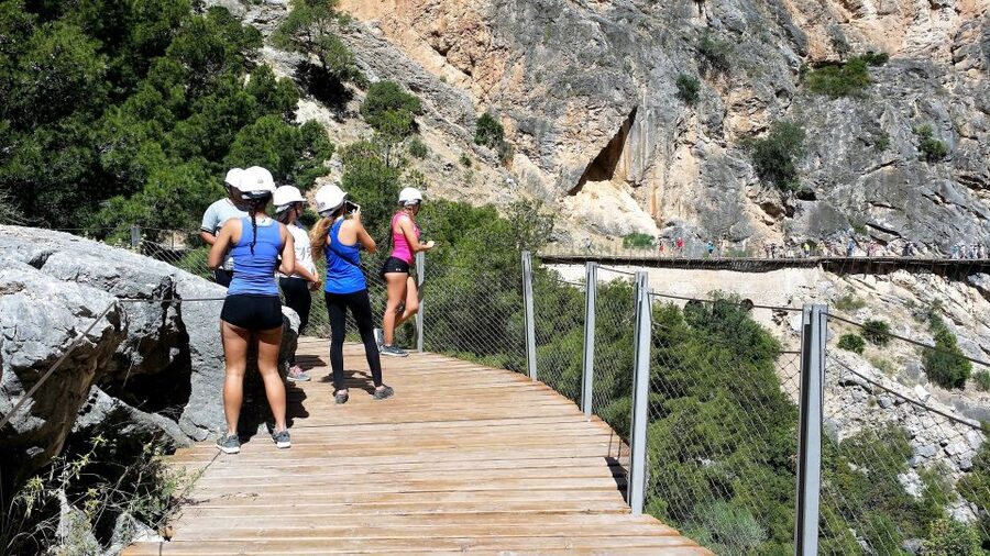 Ardales: Caminito del Rey Private Walking Tour - What to bring, and what not to wear