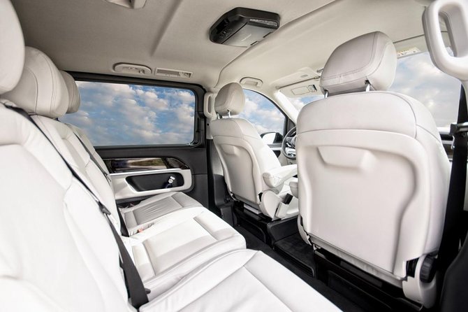 Arrival by Van from Málaga airport AGP to Marbella city - What happens if your flight is late?