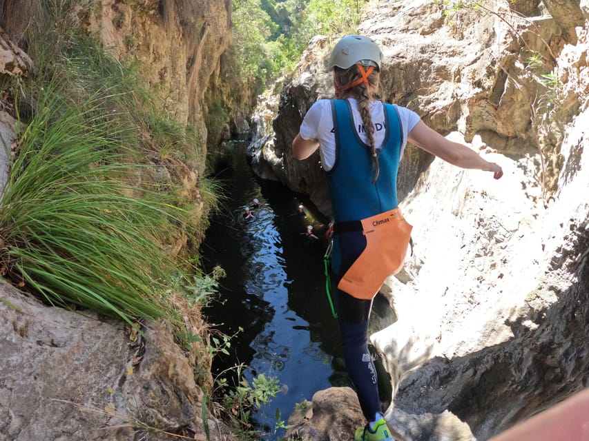 Benahavís: Canyoning Guided Tour at Guadalmina River - Who should book this Guadalmina adventure