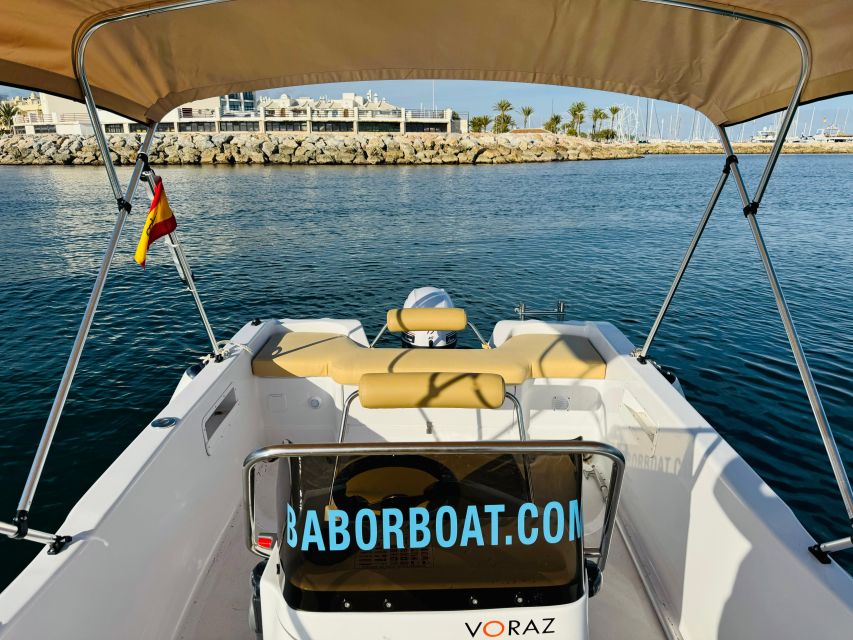 Benalmádena: Costa del Sol License-Free Boat Rental - Cruising the Province of Málaga