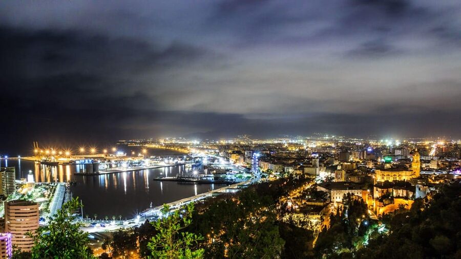 Best of Málaga: Private Walking Tour with a Local - Tapas, Wine, and Everyday Local Advice