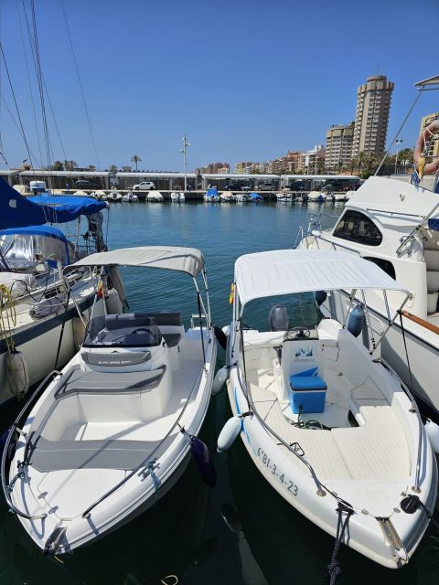 Boat without licence, fuel included - Taking the helm from Fuengirola