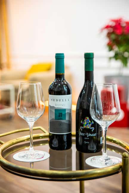 C/Echegaray 5 Málaga center: Malagueño Massage: Massage + Wine Tasting - Finishing with wine in the chill-out area