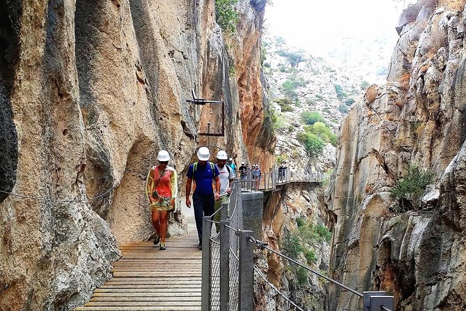 Caminito del Rey Group Walking Tour - Through the Gaitanejos cliffs and Hoyo valley