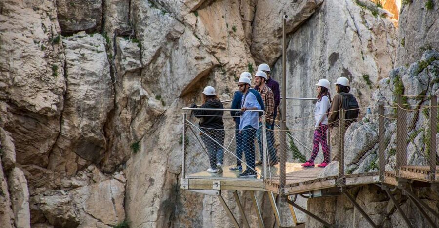 Caminito del Rey: Guided Hiking Tour with Entrance Tickets - Why Caminito del Rey is such a memorable walk
