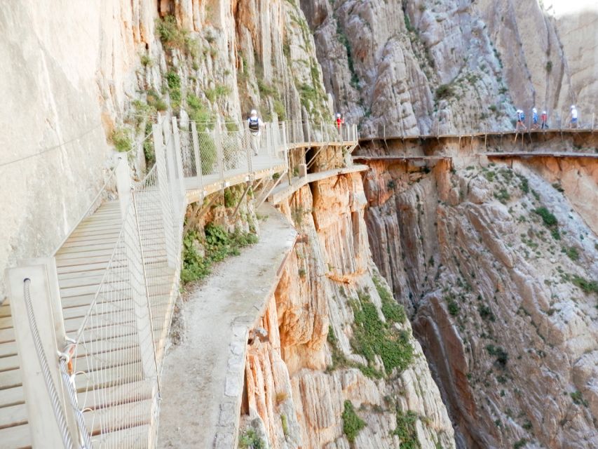 Caminito del Rey: Guided Hiking Tour with Entrance Tickets - Starting at the North Access