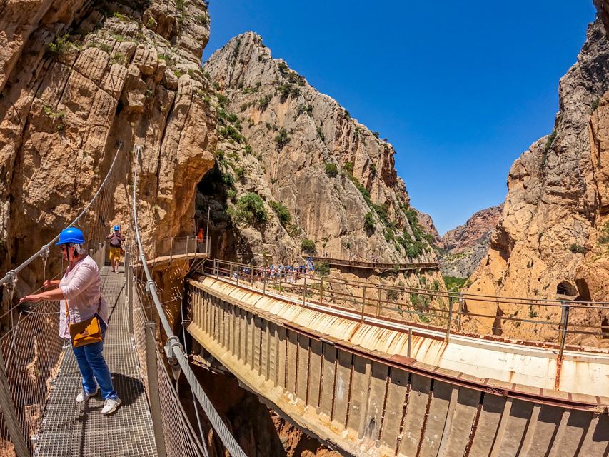 Caminito del Rey: Guided Tour and Entry Ticket - The return from El Chorro