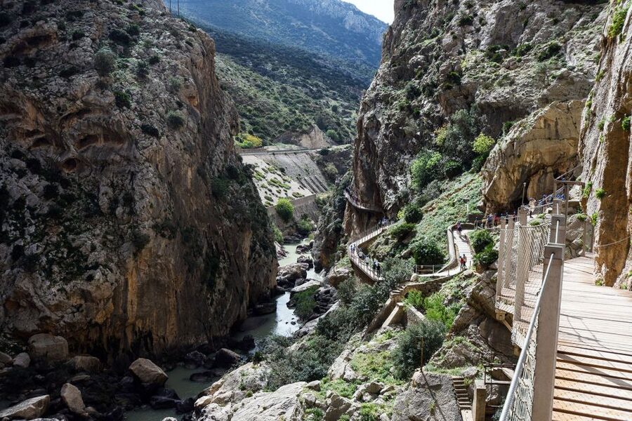 Caminito del Rey: Guided Tour with 1 Drink and Shuttle Bus - What to bring and what to leave behind