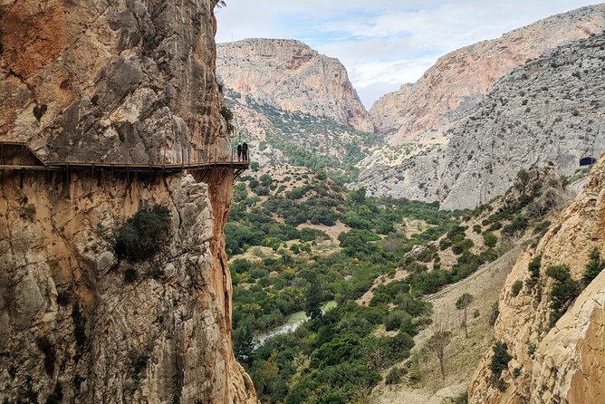 Caminito del Rey Small Group Tour from Malaga with Picnic - 12:45 p.m. park shuttle and the drive home