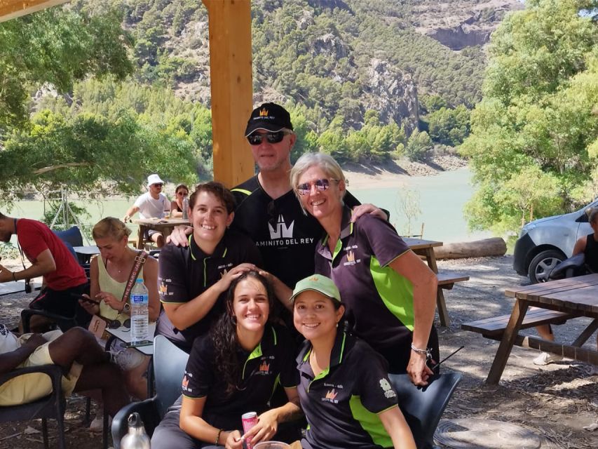 Caminito del Rey: Tour with Official Guide and Drink - Who should book this walk