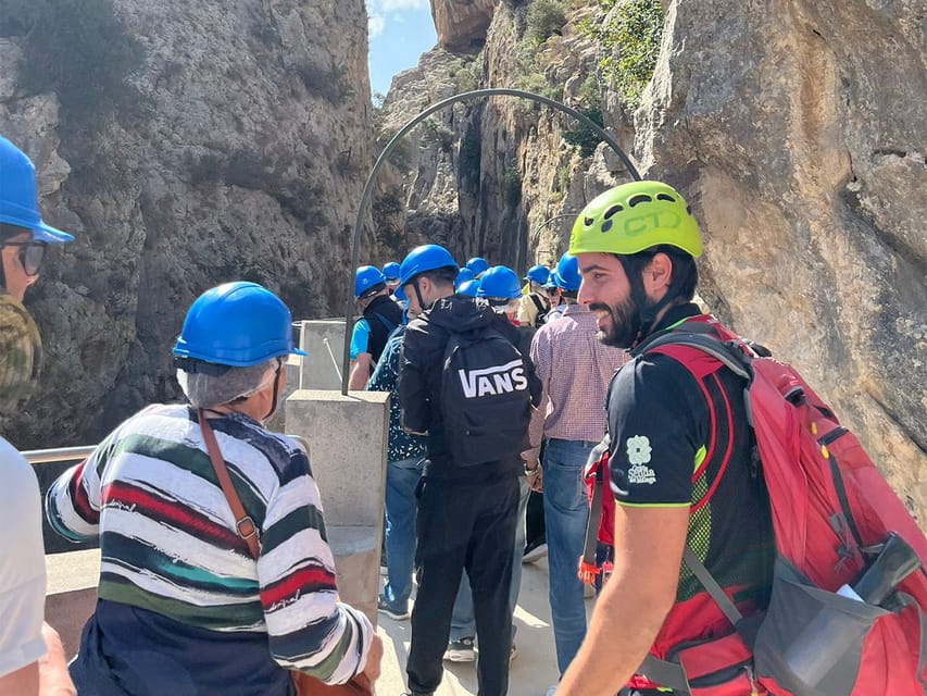 Caminito del Rey: Tour with Official Guide and Drink - Starting at El Kiosko and the north entrance