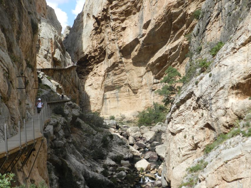 Caminito del Rey: Trekking Tour with Hiking Guide - What the $53 price buys you