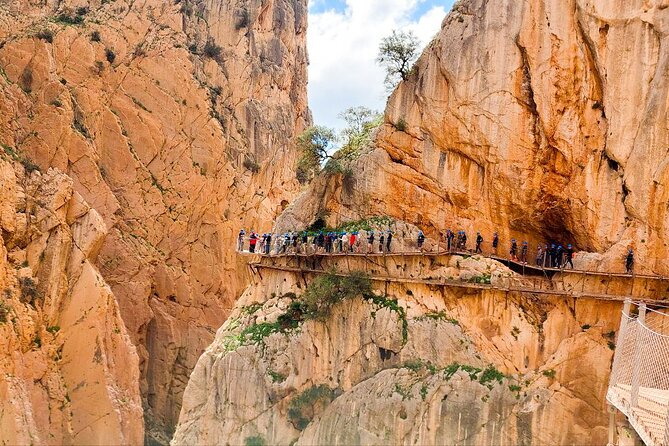 Caminito del Rey with Pickup from Malaga City - Crowds, pace, and the large-group tradeoff