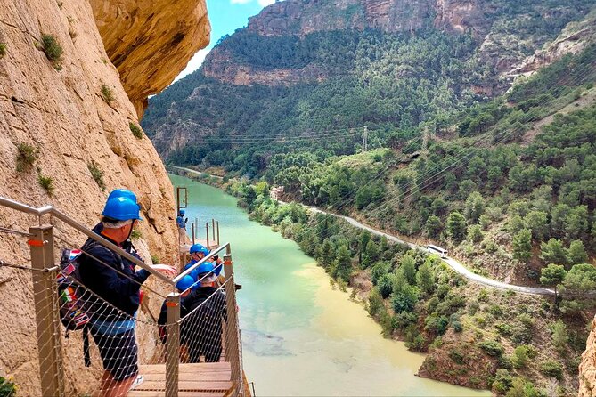 Caminito del Rey with Pickup from Nerja, Torrox and Torre del Mar - From Restaurante El Kiosko to the official entrance