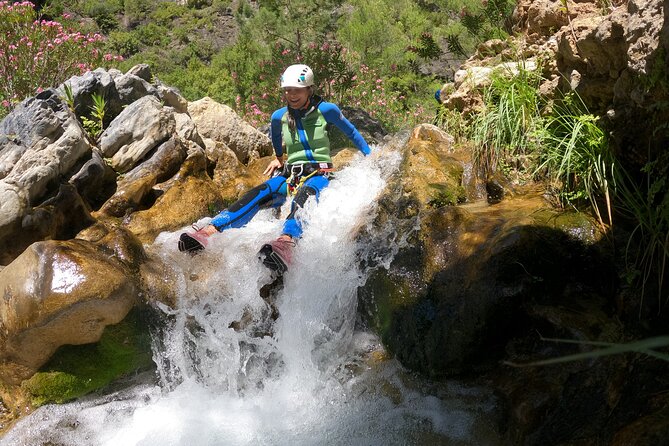 Canyoning Rio Verde from Nerja - The 45-minute approach hike