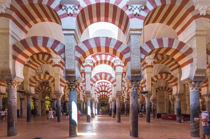 Cordoba Tour with Mosque, Synagogue and Patios from Malaga - A short visit to Cordoba Synagogue