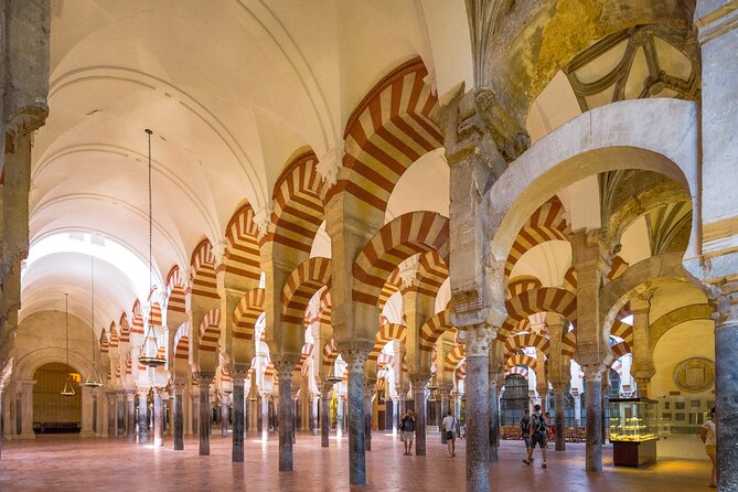 Cordoba Tour with Mosque, Synagogue and Patios from Malaga - Free time for lunch and a little independence