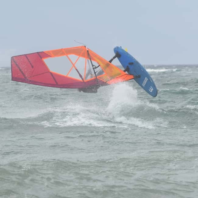 Costa del Sol: Beginner class Dynamic Windsurfing - What the location means for your day