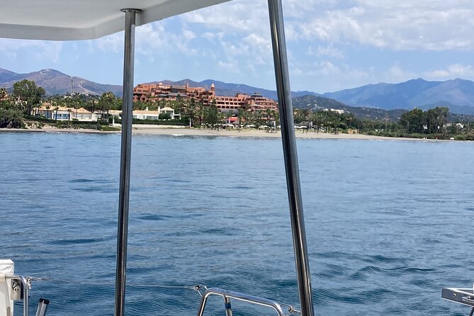 Dolphin trips on a catamaran - Is $42.33 good value?