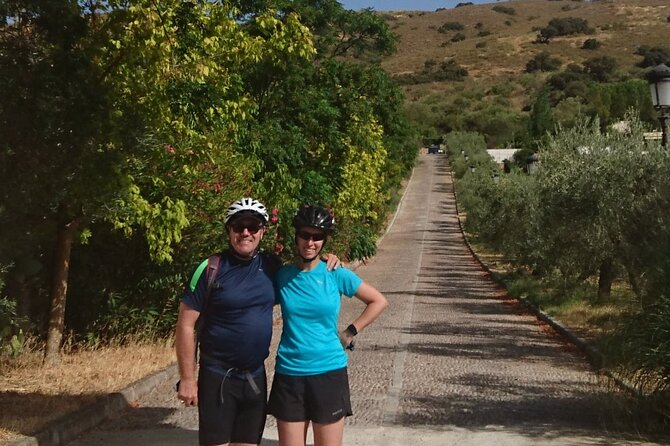 e-Bike (Self-Guided) & Winery tour - 20km Easy - Leaving Ronda by e-bike