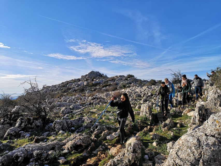 El Torcal de Antequera Hike with Transfer - Snacks and sweet Spanish wine after the walk