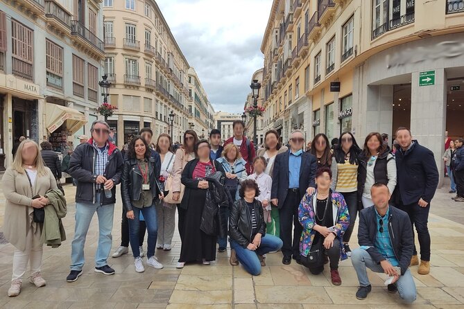 Essential Malaga City Tour - What the guide adds to the experience
