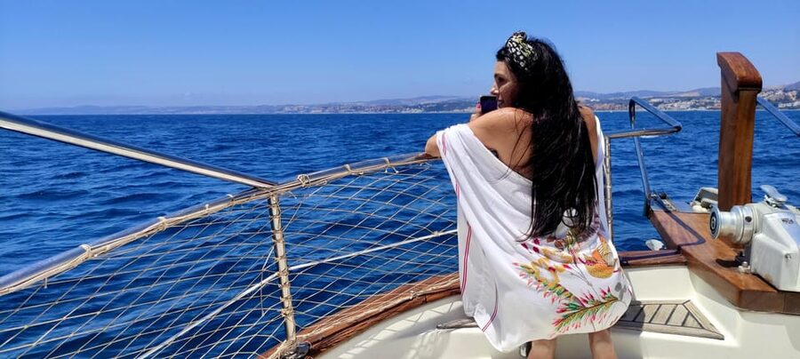 Estepona: Dolphin Search Boat Trip with Drink and Snacks - Practical tips for a smoother trip