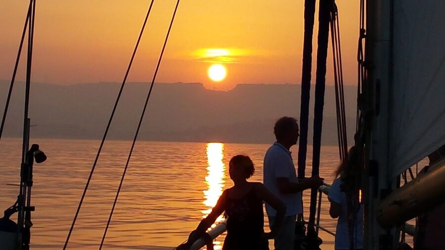 Estepona: Sunset Sailboat Cruise with Drink - Leaving Estepona Port on the Intrépido
