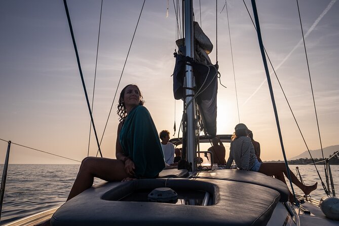 Exclusive private experience in luxury catamaran - What is included on board