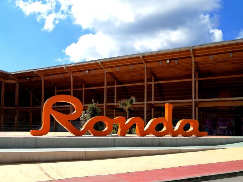 From Costa del Sol: Ronda, and Bullring Tour - Arriving in Ronda and meeting the local guide