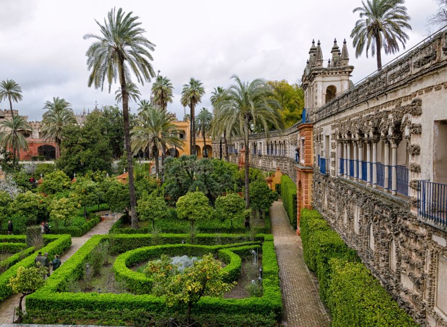 From Costa del Sol: Sevilla Day Trip with Real Alcázar Tour - First views of Seville and the Guadalquivir