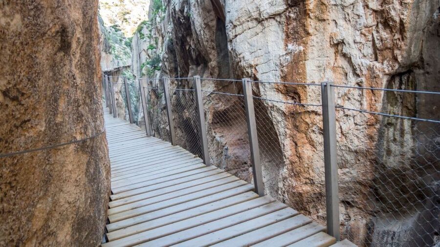 From Fuengirola: Caminito del Rey Guided Day Trip - Starting at the Ardales access point