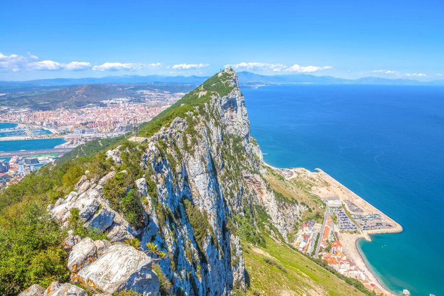 From Malaga and Costa del Sol: Gibraltar Shopping Tour - The journey from Malaga and Costa del Sol