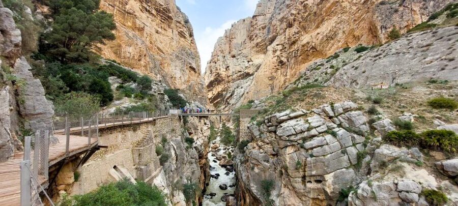 From Málaga: Caminito del Rey Guided Day Trip - Getting there from Málaga by coach