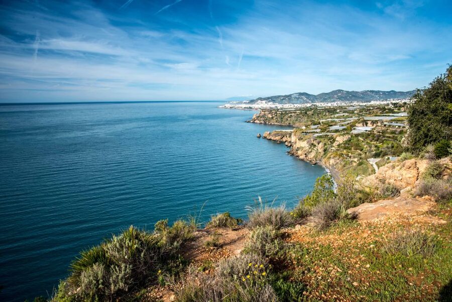 From Malaga: Cliffs of Maro Hike w/ Beach Visit & Snorkeling - How the four hours at the park fit together