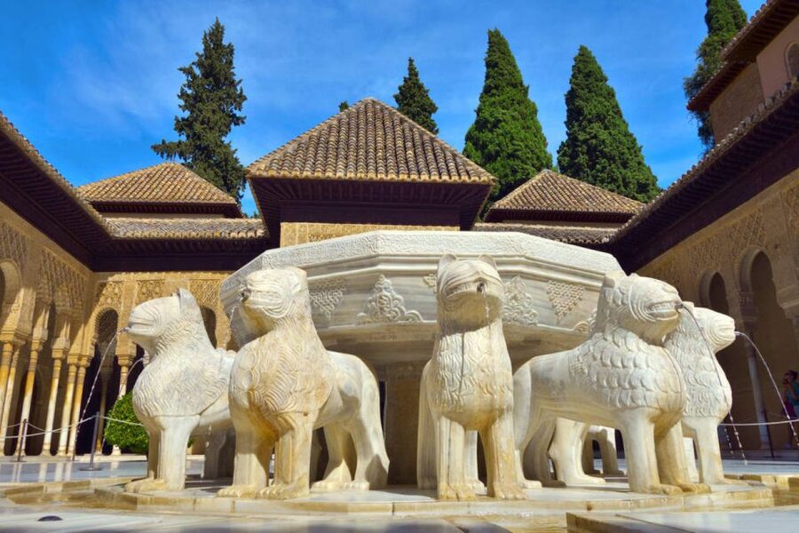 From Malaga: Granada Full-Day Trip with Alhambra - Why a guide helps inside the Nasrid Palaces