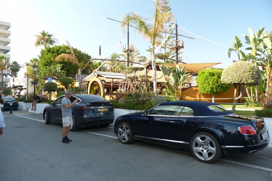 From Malaga or Costa del Sol: Mijas, Marbella & Puerto Banus - Should you book the Mijas, Marbella, and Puerto Banus tour?