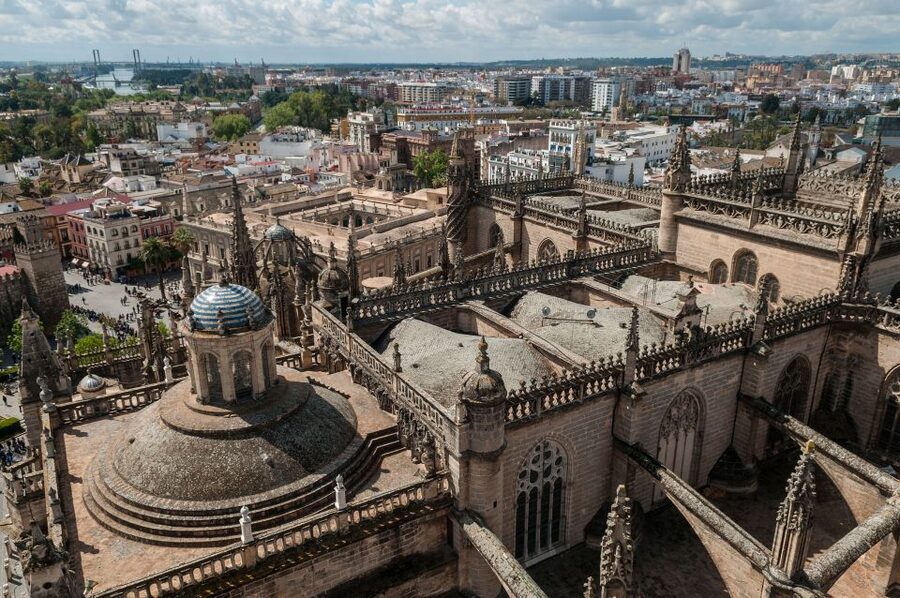 From Malaga: Private Seville, Alcazar and Cathedral Day Trip - The Jewish Quarter and Seville’s Islamic past