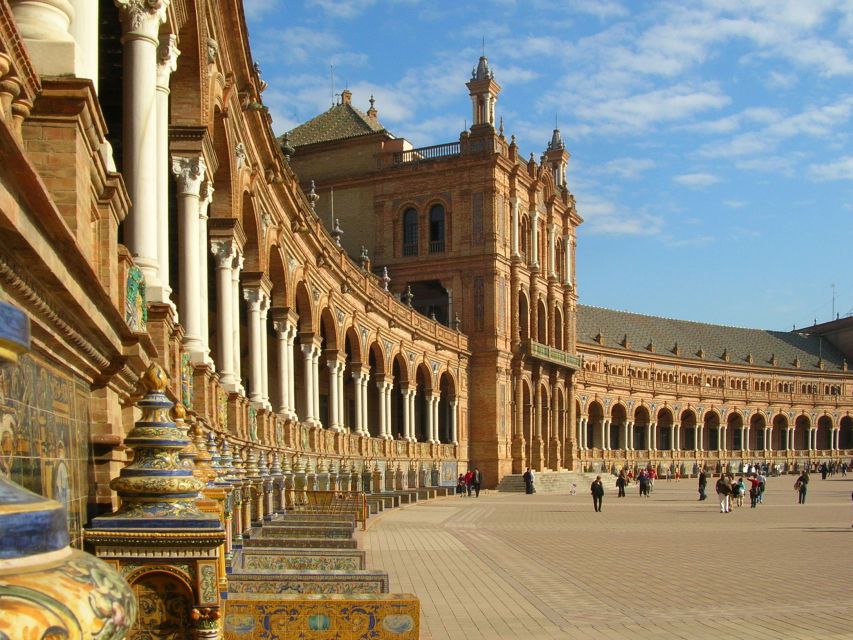 From Malaga: Private Seville, Alcazar and Cathedral Day Trip - The drive from Malaga to Andalusia’s grand capital