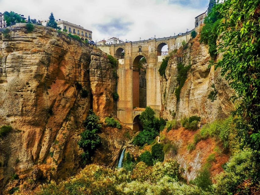 From Malaga: Ronda and Setenil de las Bodegas Day Trip - The ride from Malaga to Setenil