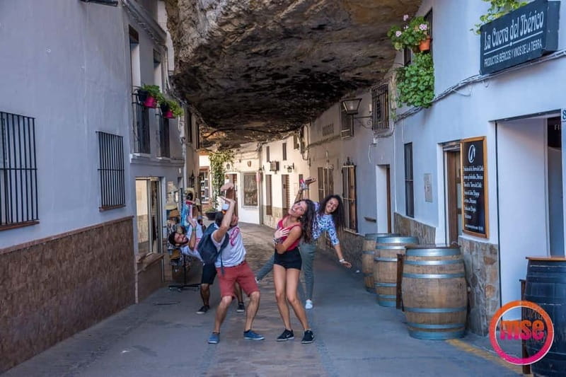 From Malaga: Ronda & Setenil de las Bodegas Guided Day Trip - Choosing the guided walk or free time