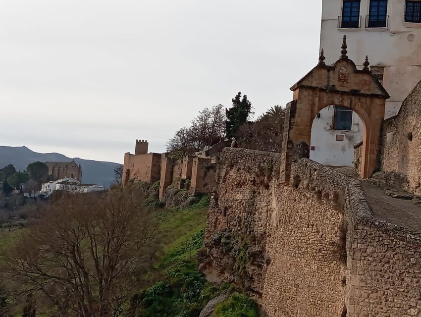 From Málaga: Ronda+Setenil de las Bodegas with Little Train - How much can you really see in Ronda?